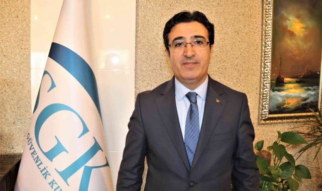 Antalya Sosyal Güvenlik Kurumu (SGK) İl Müdürü Beyazıt Ablay, 2021 yılı içe...