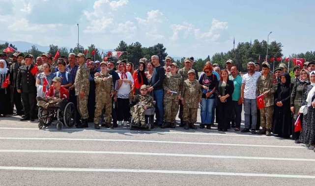 Balıkesir'in Edremit ilçesinde, 19. Motorlu Piyade Tugay'ında engel...