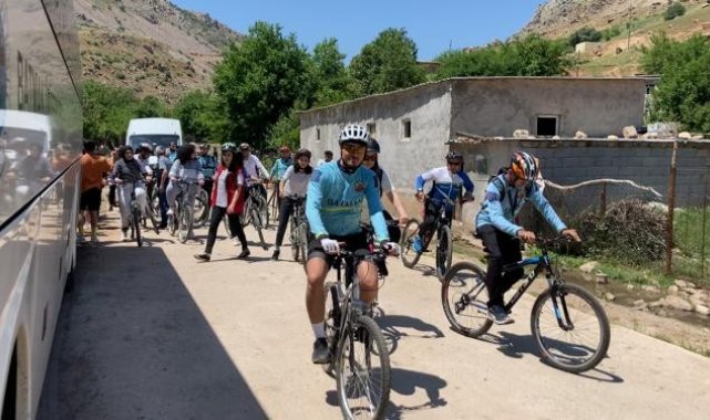 Batman Üniversitesi Kozluk Meslek Yüksekokulu öğrencileri, Bahar Şenlikleri...
