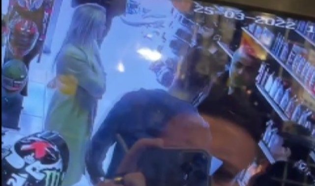 İzmir'de Konak Belediyesi bünyesinde bir memurun rüşvet aldığı iddiasıy...