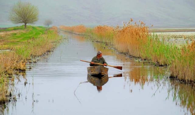Kahramanmaraş'ta bir doğa harikası olan Gavur Gölü muhteşem güzelliği i...