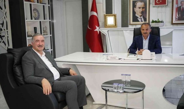 Kahta Belediye Başkanı İbrahim Yusuf Turanlı, Adıyaman Belediye Başkanı Sül...