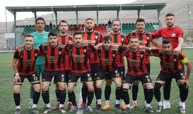Kayseri 1. Amatör Küme A Grubu maçında Güneşspor ile Erciyes İdmangücü karş...