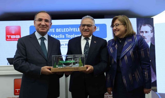 Kayseri Büyükşehir Belediye Başkanı Dr. Memduh Büyükkılıç, Türkiye Belediye...