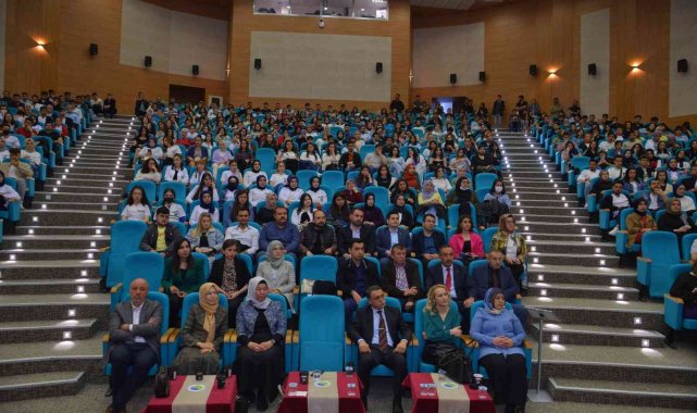 Kırşehir Ahi Evran Üniversitesi Sağlık Bilimleri Fakültesi Hemşirelik Bölüm...