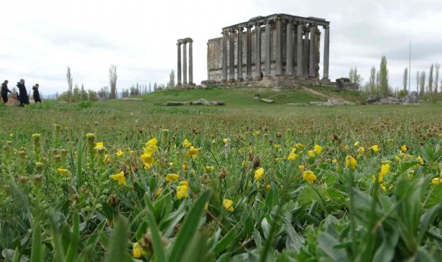 Kütahya'nın Çavdarhisar ilçesinde bulunan Aizanoi Antik Kenti, ilkbahar...