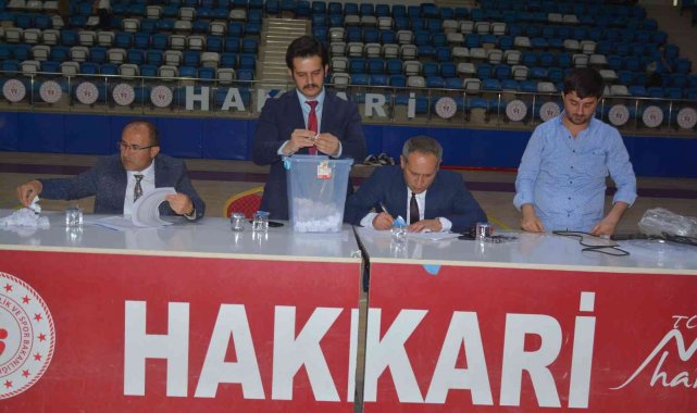 Hakkari Belediyesi HAKBEL bünyesinde temizlik işlerine alınacak 8 kişilik d...