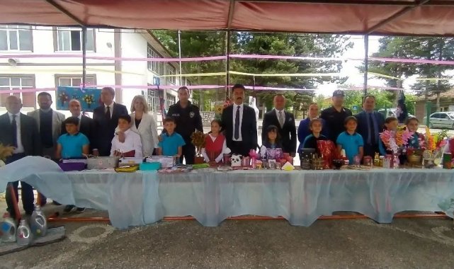 Kastamonu'nun Daday ilçesinde Miralay Halit Bey İlkokulu öğrencilerinin...