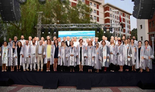 İzmir Ekonomi Üniversitesi (İEÜ) Tıp Fakültesinde, 2019-2022 yılları arasın...