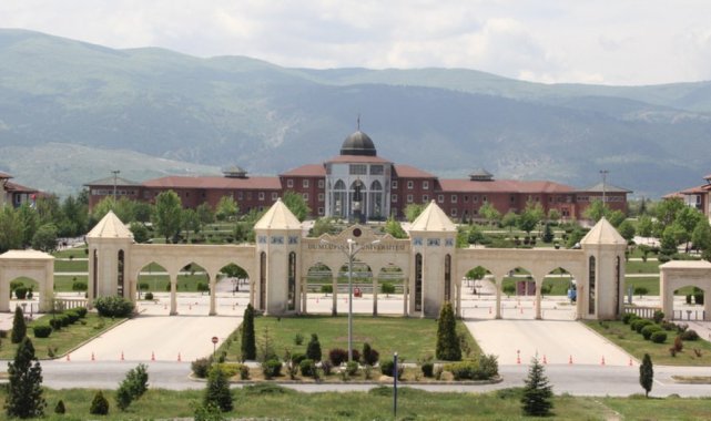 Kütahya Dumlupınar Üniversitesi'nin (DPÜ) Kütahya il merkezinde bulunan...