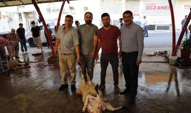 Şehzadeler Belediye Başkanı Ömer Faruk Çelik Alaybey ve Nurlupınar pazar ye...