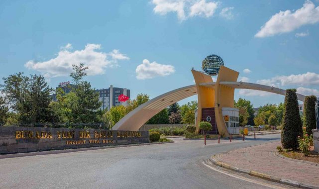 Eskişehir Osmangazi Üniversitesinde (ESOGÜ) yaz okulu günleri devam ediyor....