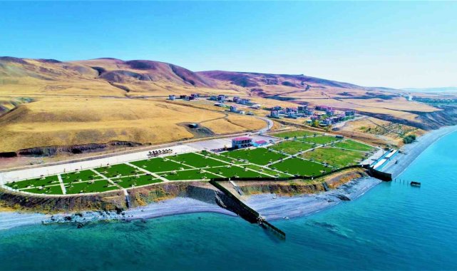 Van'ın Tuşba Belediyesi tarafından ilçe halkına kazandırılan 'Ayanı...