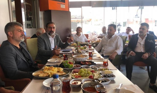 İş insanı Abdurrezzak Cellat, Kasım ayında yapılacak Erzurum Ticaret Borsas...