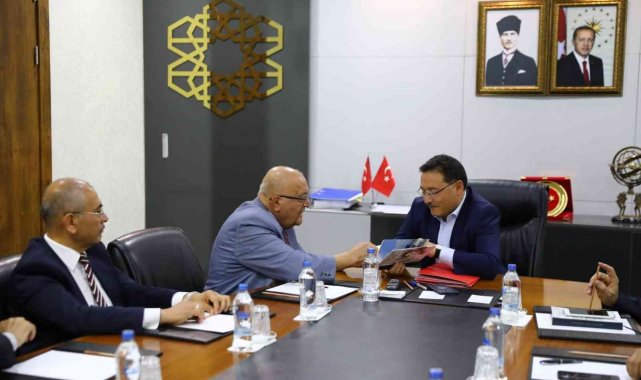 Kayseri'nin Talas ilçesinde hayırsever İzzet Bayraktar tarafından yaptı...