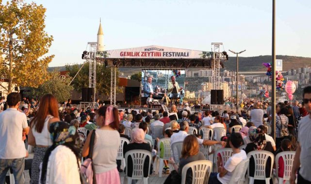 Şef Danillo lezzet tarifleriyle, Volkan Konak sesiyle Gemlik Zeytin Festiva...