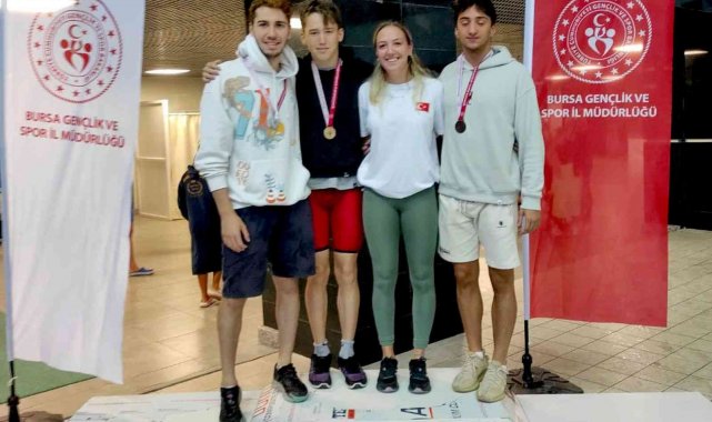 Türkiye Yüzme Federasyonu tarafından Avrupa Spor Haftası çerçevesinde Bursa...