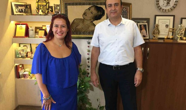 Adana'da avukat olan karı-koca çift bir boşanma davasında karşı karşıya...