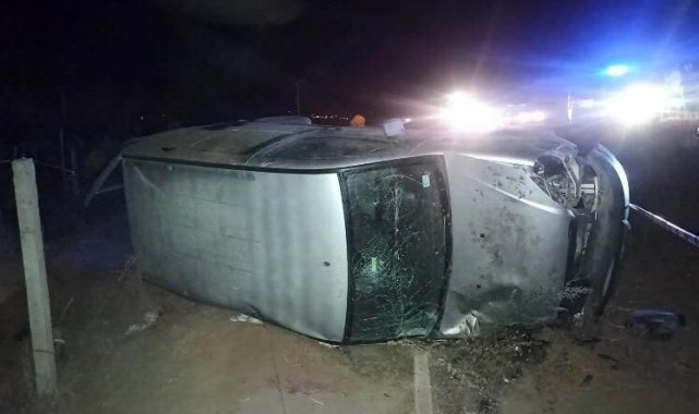 Manisa'nın Sarıgöl ilçesinde dün akşam saatlerinde hafif ticari aracın ...