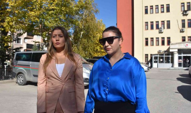 Afyonkarahisar'da avukat olan kocası tarafından darp edildiğini öne sür...