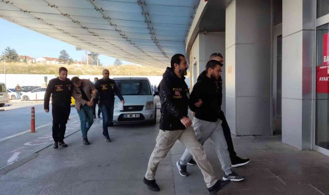 Eskişehir'de yakın arkadaşların arasında çıkan tartışma sonucu Arda Yıl...