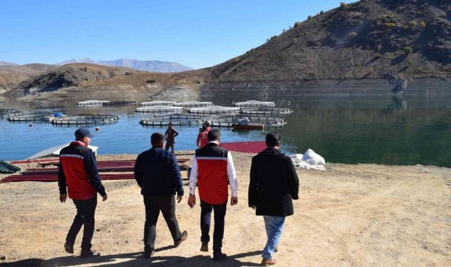 Kahramanmaraş, Kandil Barajı'ndaki tesislerle birlikte alabalık üretimi...