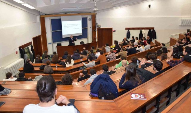 Anadolu Üniversitesi İktisadi ve İdari Bilimler Fakültesi (İİBF) İktisat Bö...