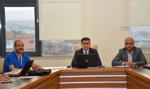 Bilecik İl Sağlık Müdürü Dr. Ferhat Damkacı, Bozüyük Devlet Hastanesi'n...