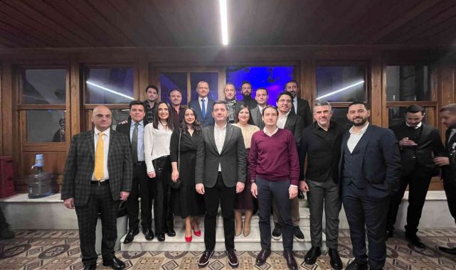 Ege Genç İş İnsanları Derneğinin (EGİAD) aktif ve fahri üyeleri ile basın m...