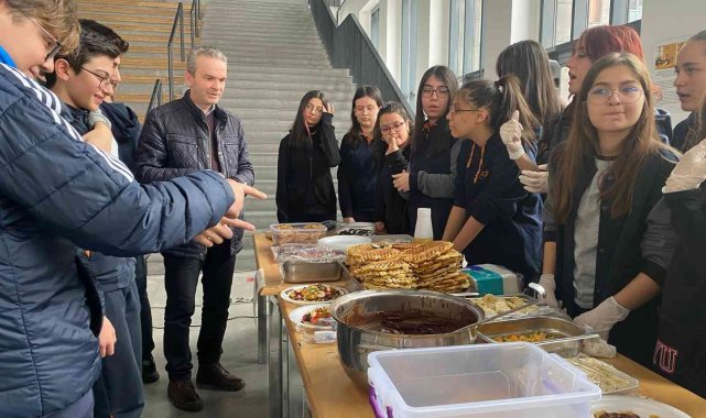 Özel Tekden Fen ve Anadolu Lisesi ile Kızılay Kayseri Şubesi iş birliğinde ...