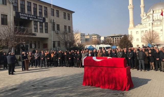 1984-1989 yılları arasında Iğdır Belediye Başkanlığı görevini yapan Orhan A...