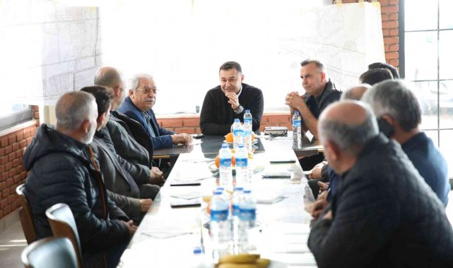 Alanya Belediye Başkanı Adem Murat Yücel, batı bölgesi meclis üyeleri ve ba...