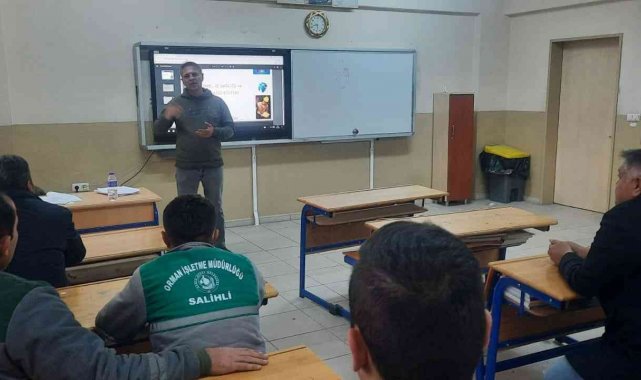 Eğitim-Öğretim yılının başında Sarıgöl İlçe Halk Eğitim Merkezi Müdürlüğü t...