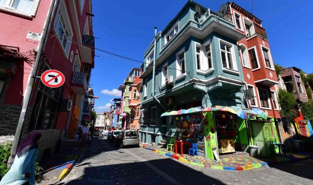 Fatih Belediyesi tarafından ilçenin 5 farklı noktasında yürütülen kentsel t...