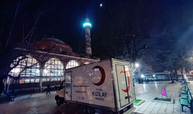 Manisa'nın Şehzadeler ilçesinde, Türk Kızılay tarafından Regaip Kandili...