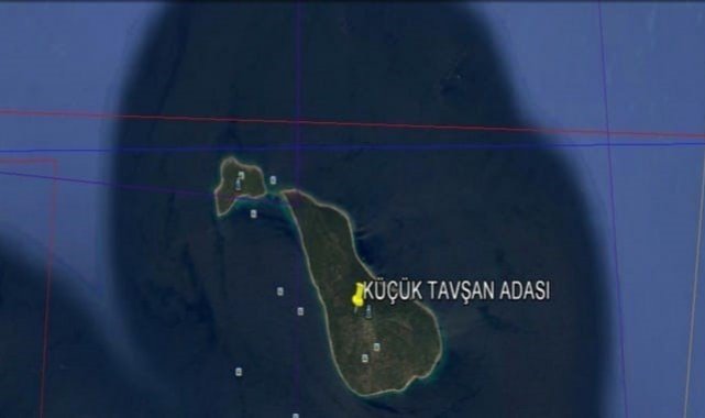 Muğla'nın Bodrum ilçesinde bulunan Küçük Tavşan Adası satılığa çıktı. 2...