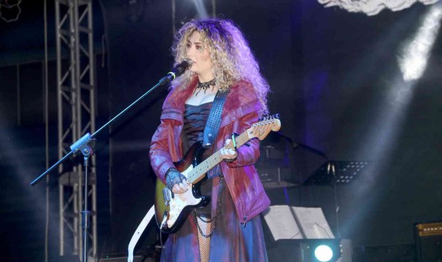 Muğla'nın Fethiye ilçesinde yeni yıl etkinlikleri çerçevesinde düzenlen...