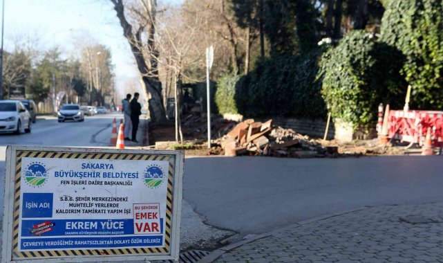 Sakarya Büyükşehir Çark Caddesi'nin Dr. Nuri Bayar Ortaokulu ile Millet...