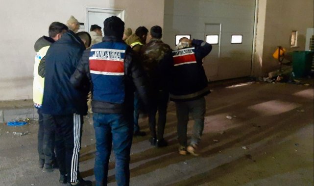 Deprem sonrası Kahramanmaraş E Tipi Kapalı Cezaevinden firar eden 8 hükümlü...