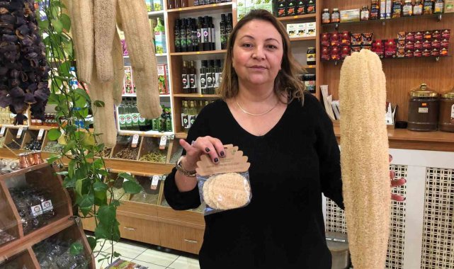 Eskişehir'de aktar olan Sibel Yasak, insanların daha çok şuurlarmasıyla...