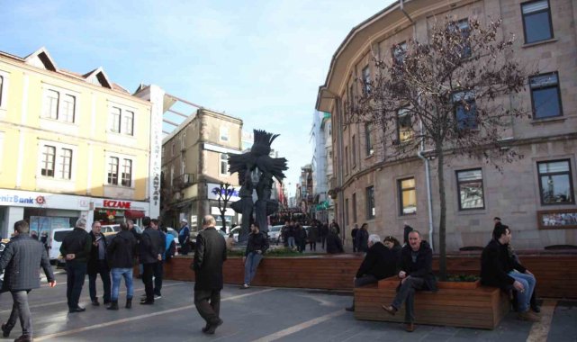 Giresun'un nüfusu bir önceki yıla göre 708 kişi artarak 450 bin 862'...