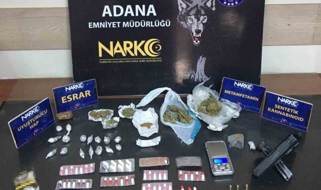 Adana'da polisin yaptığı operasyonda, siparişle uyuşturucu servisi yapa...