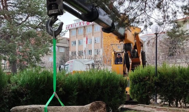 Afyonkarahisar Arkeoloji Müzesi'ndeki eserler yeni yapılan müzeye taşın...