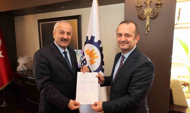 AK Parti Kocaeli Milletvekilliği aday adaylığına başvuracak Gebze Belediyes...