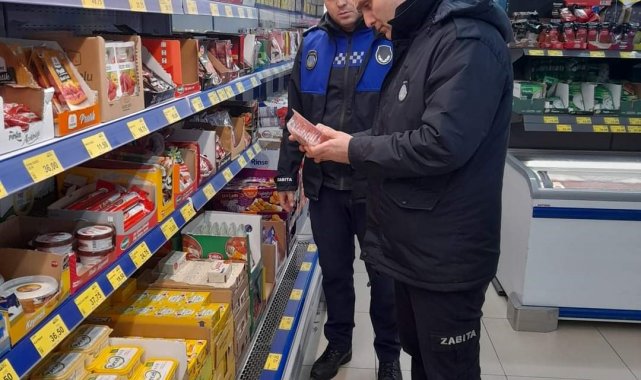 Alaplı Belediyesi Zabıta Müdürlüğü ekipleri, Ramazan ayı öncesi kent merkez...