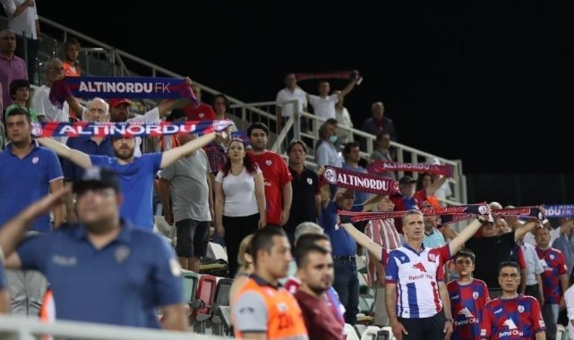 Altınordu, yeni teknik direktörü Hasan Özer ile kötü gidişatı sonlandırıp y...