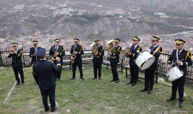 Amasya'da yaklaşık 160 yıldır Ramazan ayı boyunca iftar ve sahur saatle...