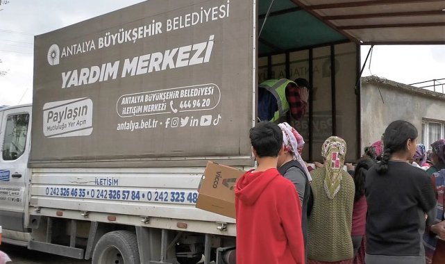 Antalya Büyükşehir Belediyesi, Ramazan ayında da Gaziantepli depremzede vat...