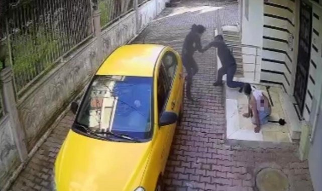 Antalya'da teyzesi ve 2 kuzenini bıçakla yaralayıp, 10 yaşındaki akraba...