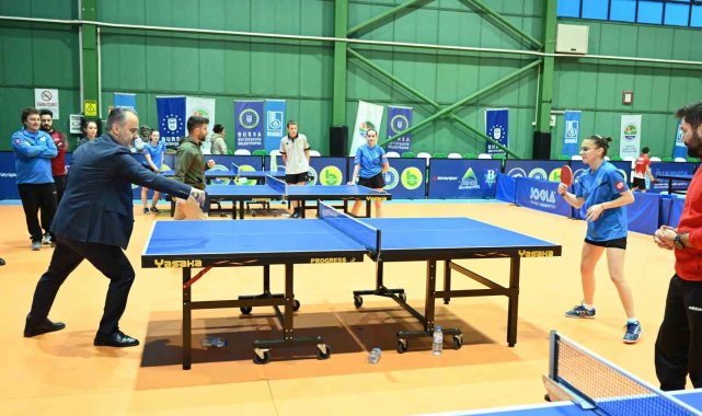 Asrın felaketinde yaraları sarmak için bölgede yoğun bir çalışma sergileyen...